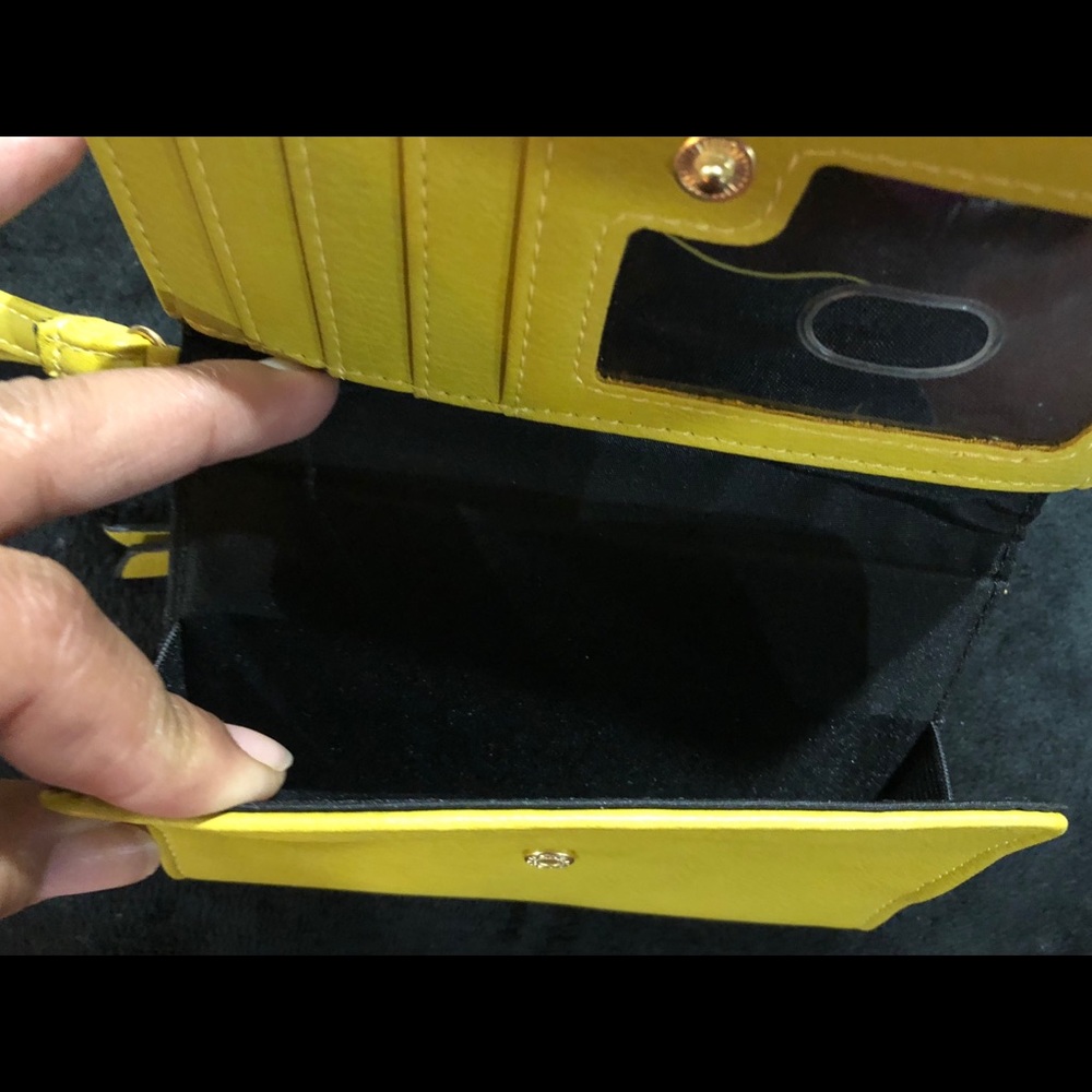 Wallet / Phone Case - Picture 5 of 7